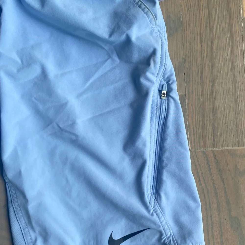 Nike men’s tennis outfit size S